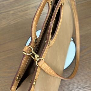 Louis Vuitton Excellent condition. No tags or box.